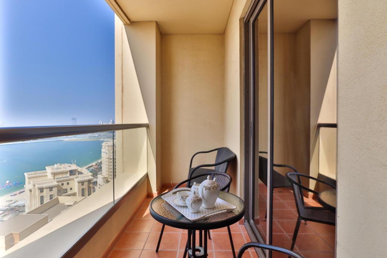 Higuests - Amazing Sea Views From This 2Br Apt In Jbr ดูไบ ภายนอก รูปภาพ